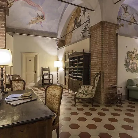 Il Chiostro Del Carmine 4* Siena