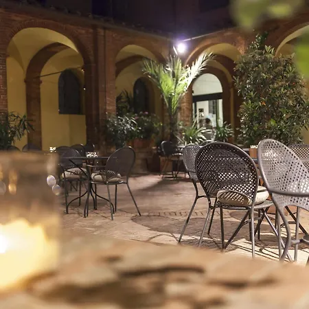 Il Chiostro Del Carmine Hotel 4*
