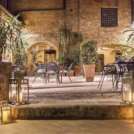 Il Chiostro Del Carmine Hotel Siena