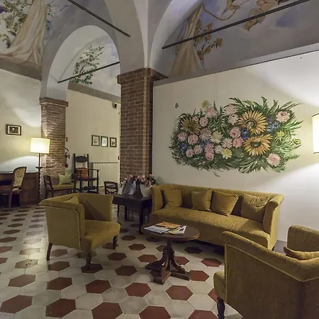 Hotel Il Chiostro Del Carmine 4*