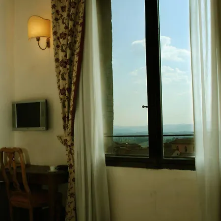 Il Chiostro Del Carmine Siena
