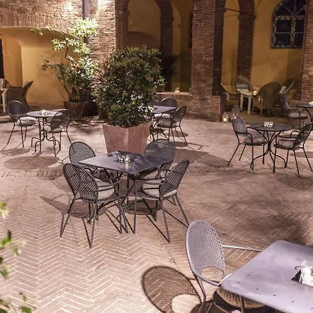 Il Chiostro Del Carmine Hotel
